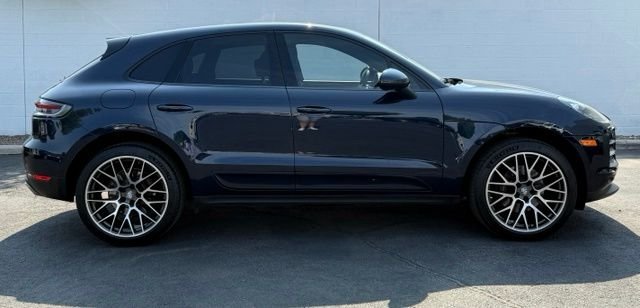 Used 2020  Porsche  image 9
