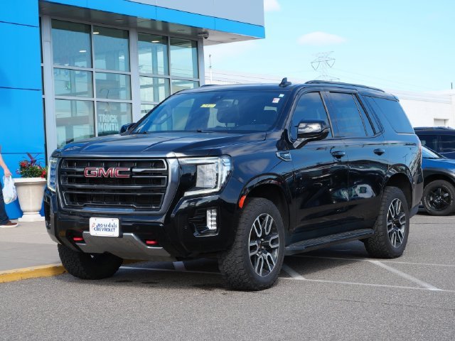 Used 2022 GMC Yukon AT4 with VIN 1GKS2CKLXNR164603 for sale in Roseville, Minnesota