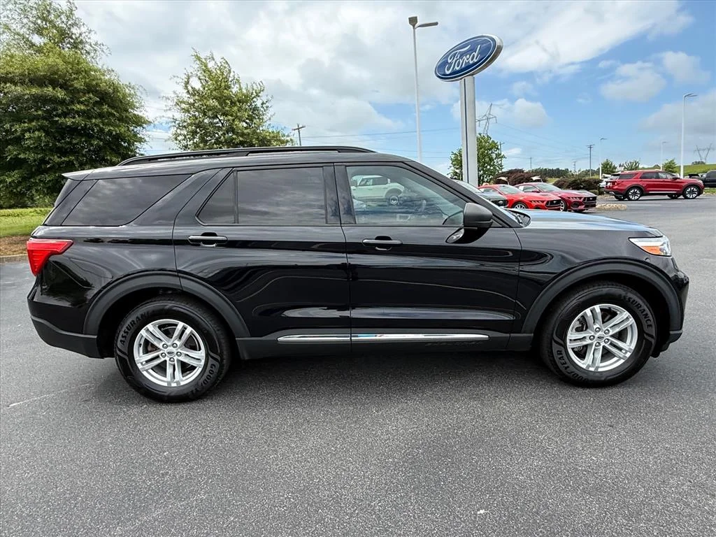 Used 2021 Black Ford XLT image 8