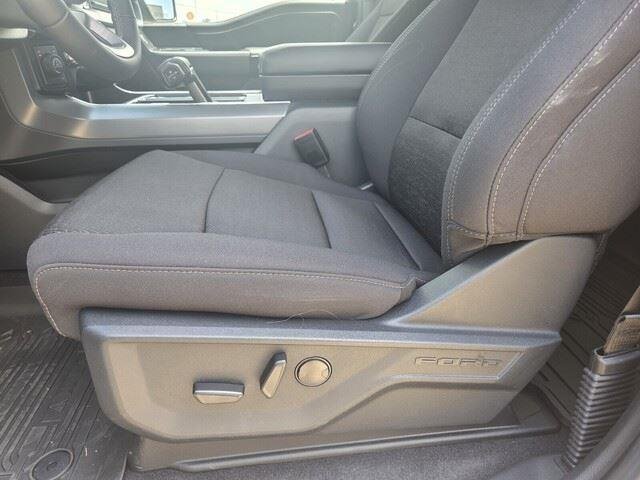 New 2026 Carbonized Gray Metallic Ford XLT image 12