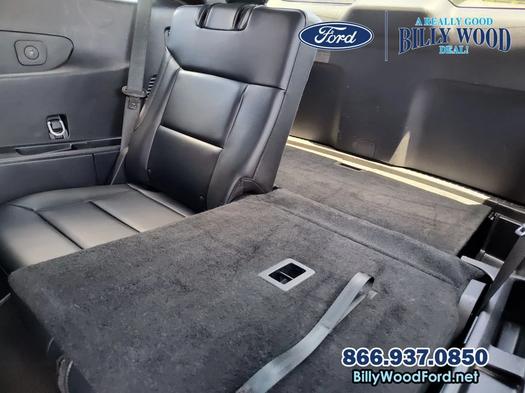 Used 2025 Black Metallic Ford ST-Line image 27