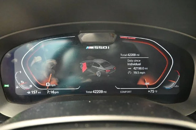 2023 BMW 5 Series M550i - Photo 12