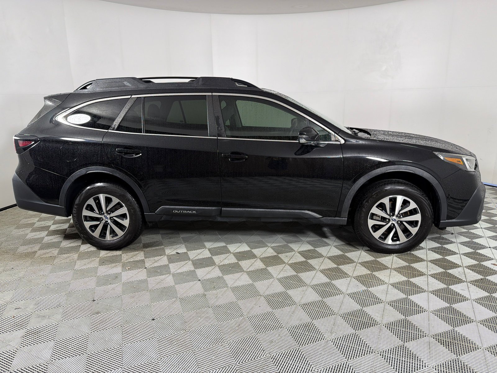 Used 2020 Crystal Black Silica Subaru Premium image 4