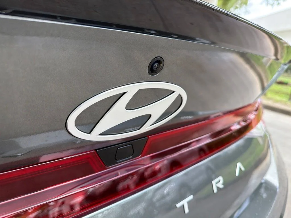 Used 2025 Gray Hyundai SEL Sport image 24