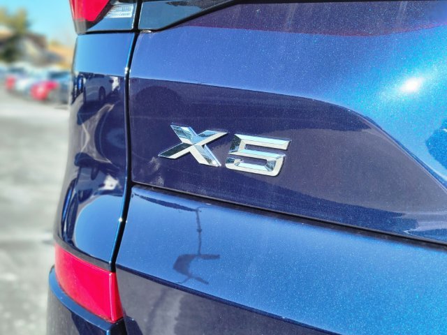 Used 2026 Blue BMW xDrive40i image 11