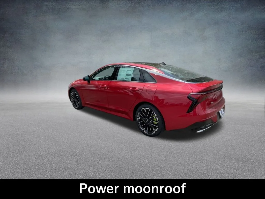 2026 Kia K5 GT - Photo 18