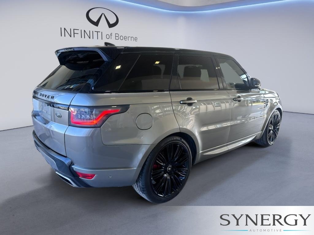 Used 2018 Silicon Silver Premium Metallic Land Rover HSE Dynamic image 5