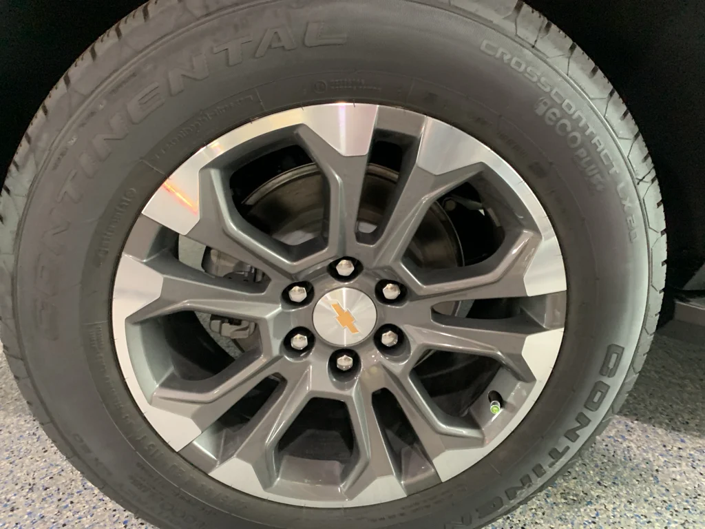 2026 Chevrolet Tahoe LS - Photo 32