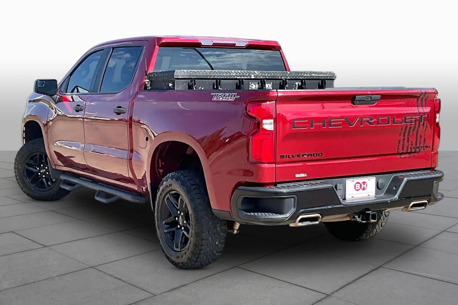 Used 2020 Cajun Red Tintcoat Chevrolet Custom Trail Boss image 11