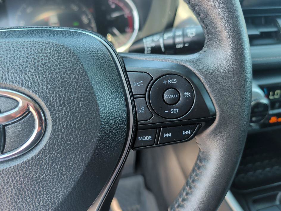 Used 2023 Silver Sky Metallic Toyota XLE image 20