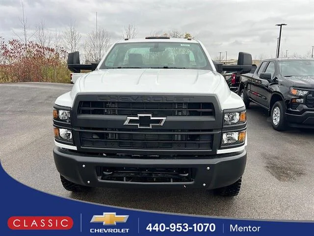 2024 Chevrolet Silverado 6500 HD Work Truck