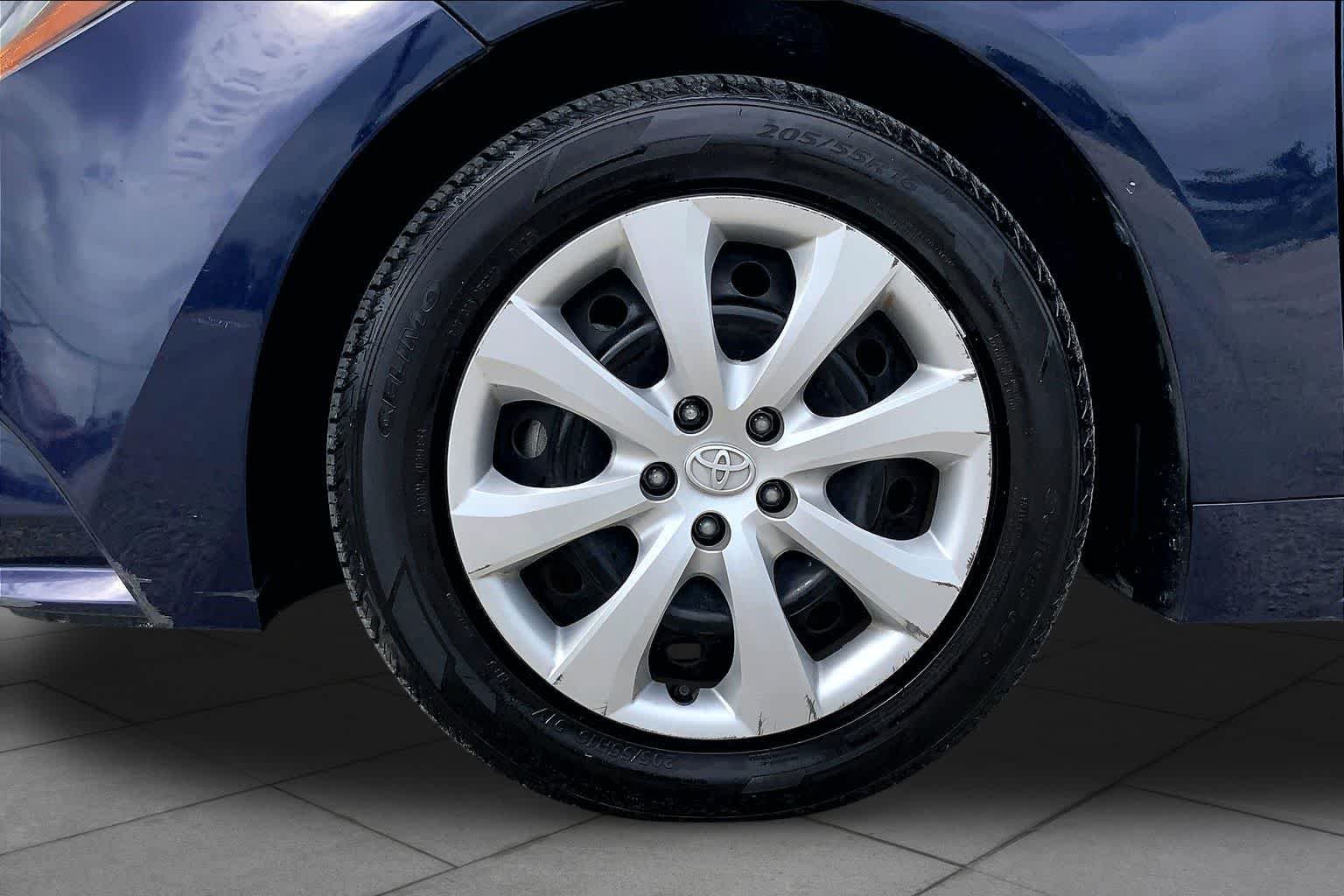 Used 2024 Blueprint Toyota LE image 11