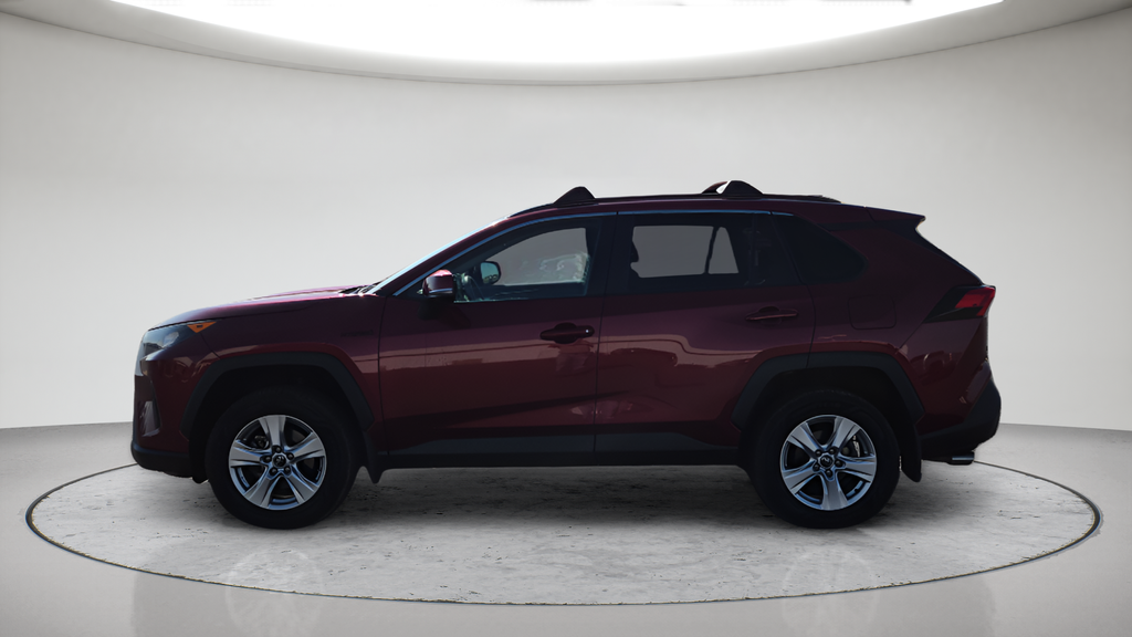 Used 2020 Red Toyota LE image 15