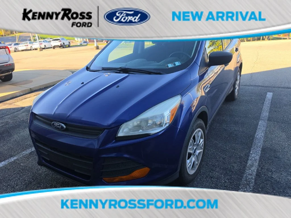 Used 2013 Blue Ford S image 1