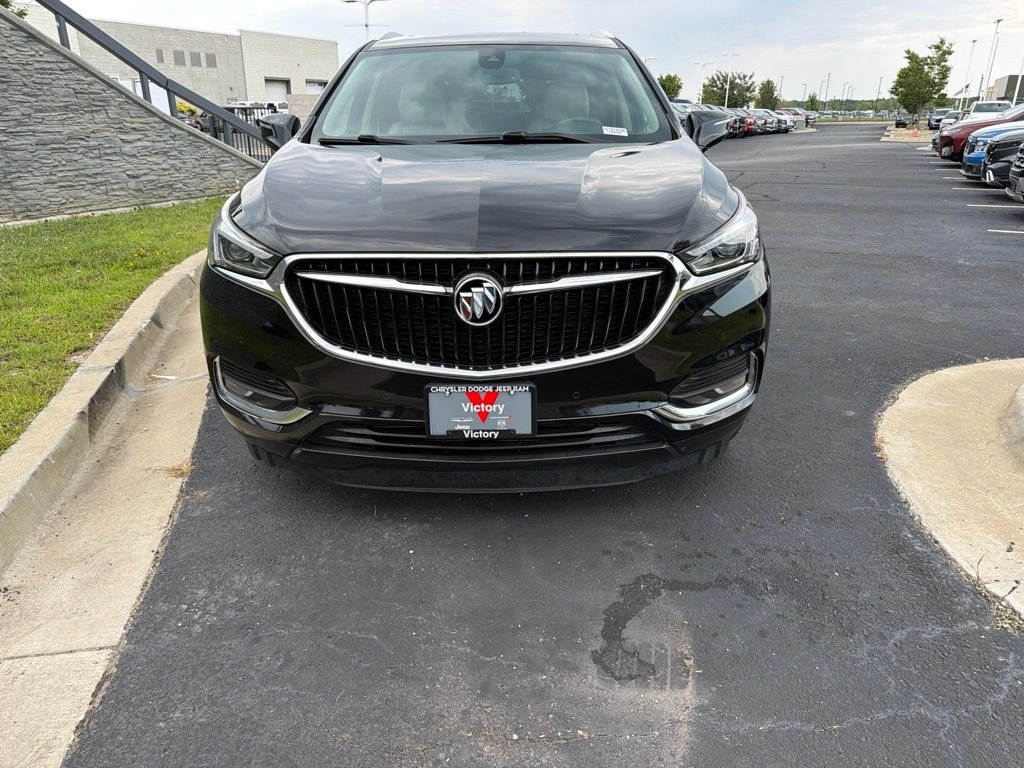 Used 2018 Buick Enclave Premium with VIN 5GAEVBKW5JJ144662 for sale in Kansas City