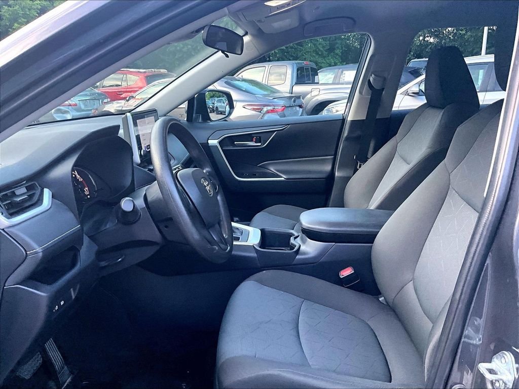 Used 2025 Gray Toyota XLE image 4