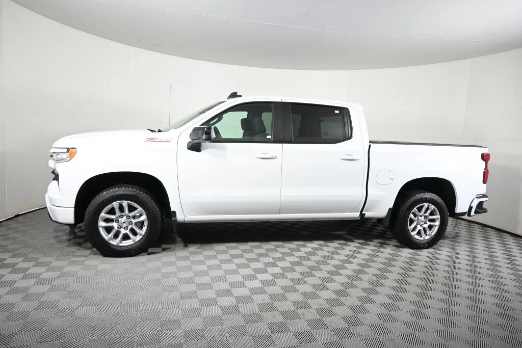 Used 2024 Chevrolet Silverado 1500 RST with VIN 1GCUDEED3RZ114405 for sale in Forest Lake, Minnesota