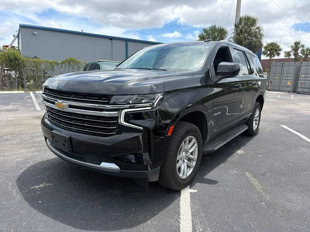 Used 2021 BLACK Chevrolet LT image 3