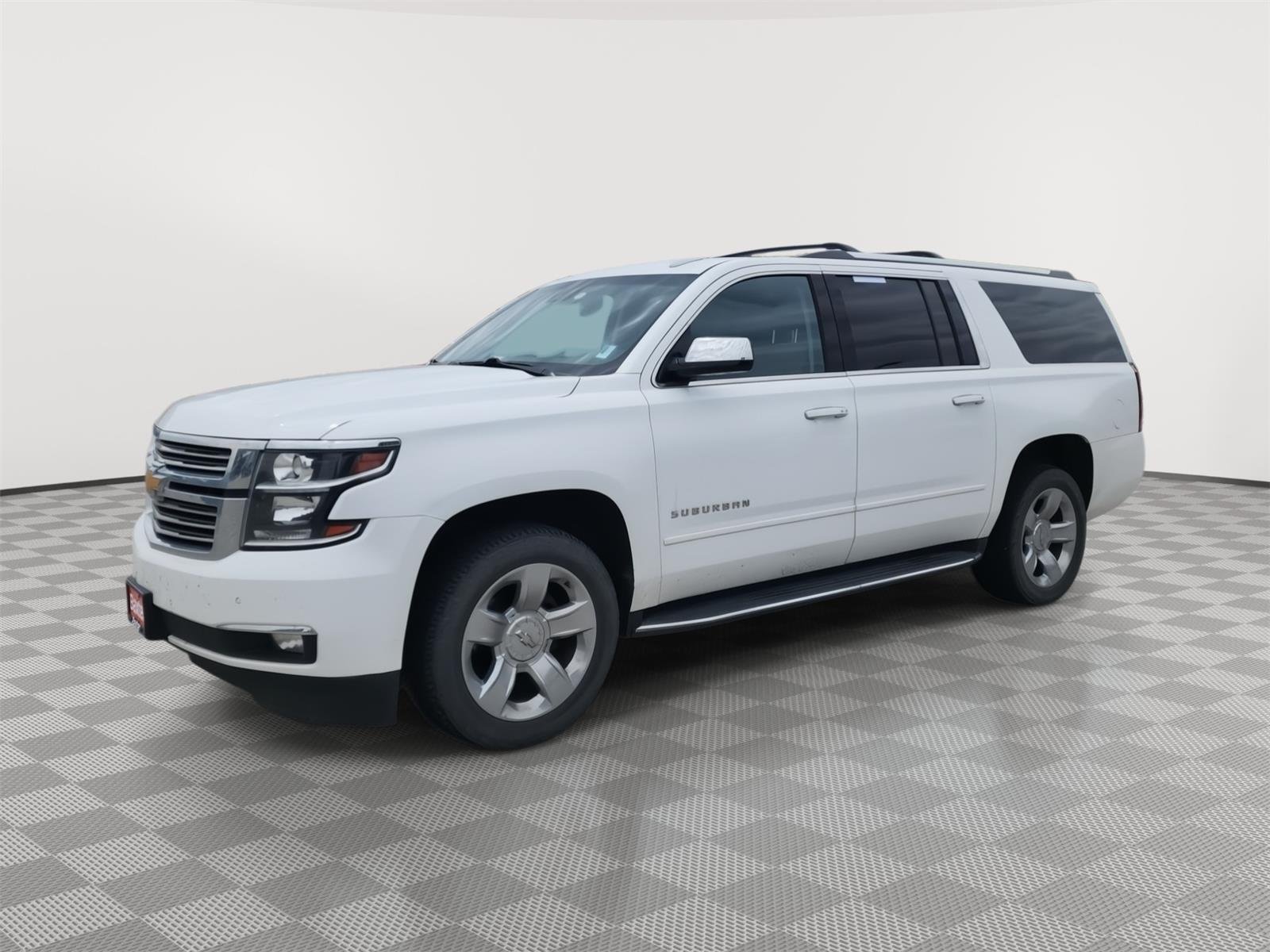 2018 Chevrolet Suburban 4WD 1500 Premier's photo