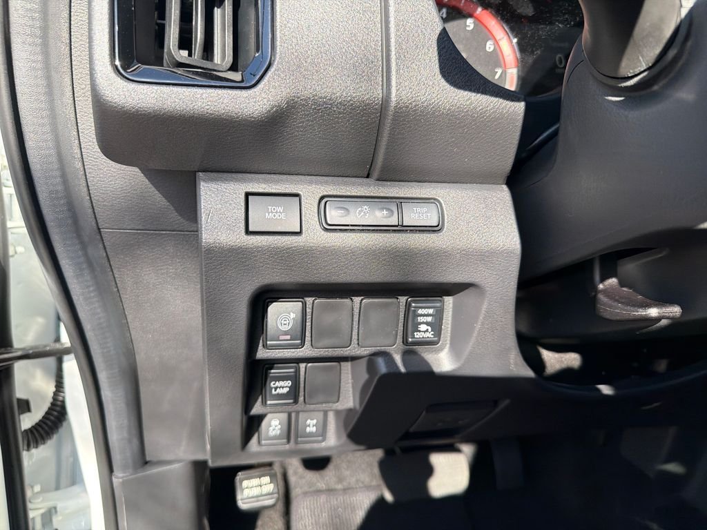 New 2026 White Nissan PRO-4X image 33