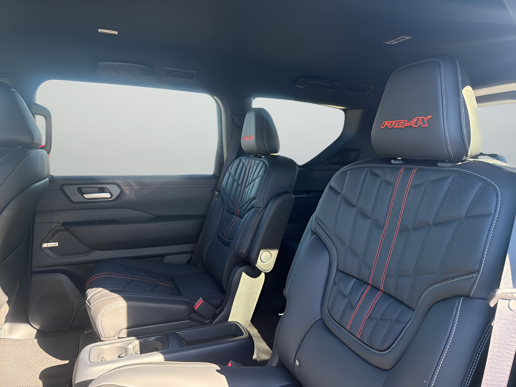2026 Nissan Armada PRO-4X - Photo 43