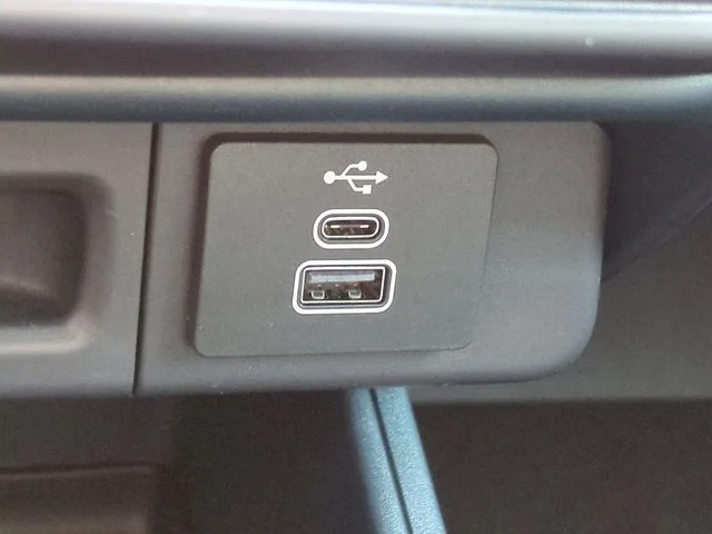 New 2026 Carbonized Gray Metallic Ford Lariat® image 23