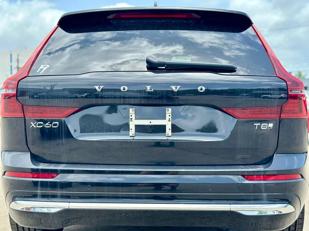 New 2026 Black Volvo T8 Ultra image 5