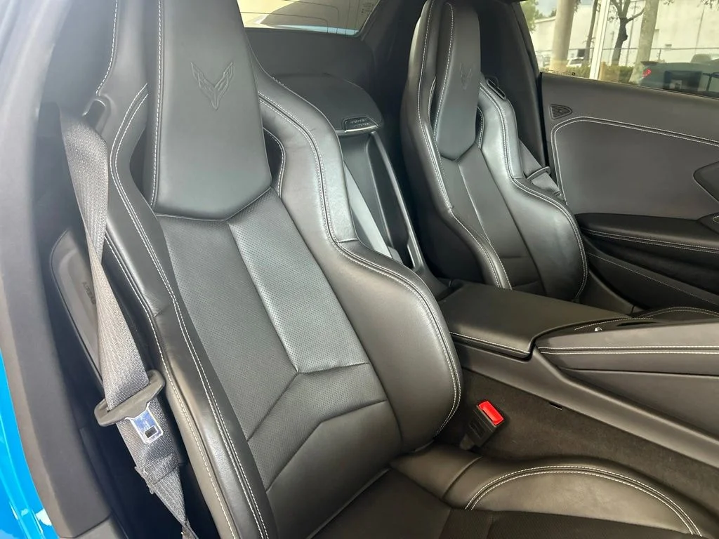 Used 2025 Blue Chevrolet Z06 image 21