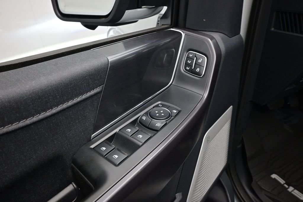 New 2026 Avalanche Ford Lariat image 10