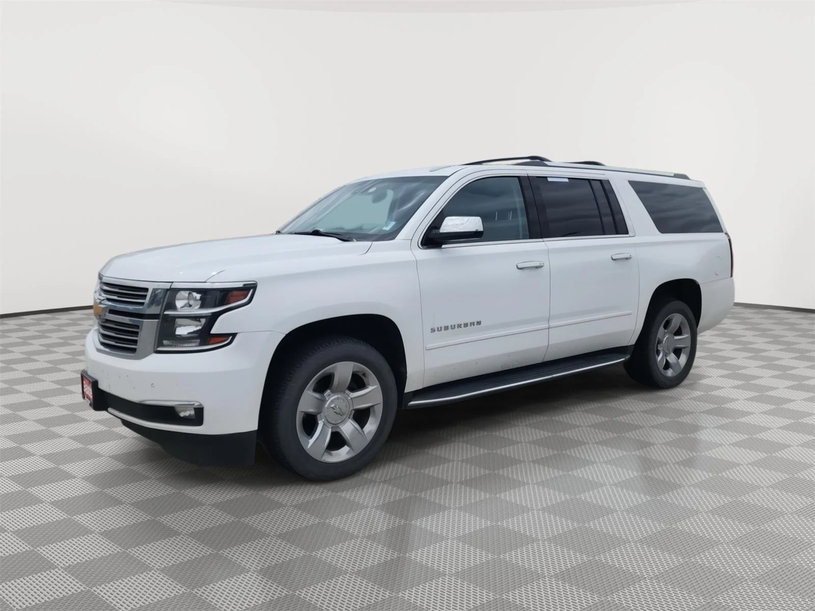 2018 Chevrolet Suburban 4WD 1500 Premier's photo