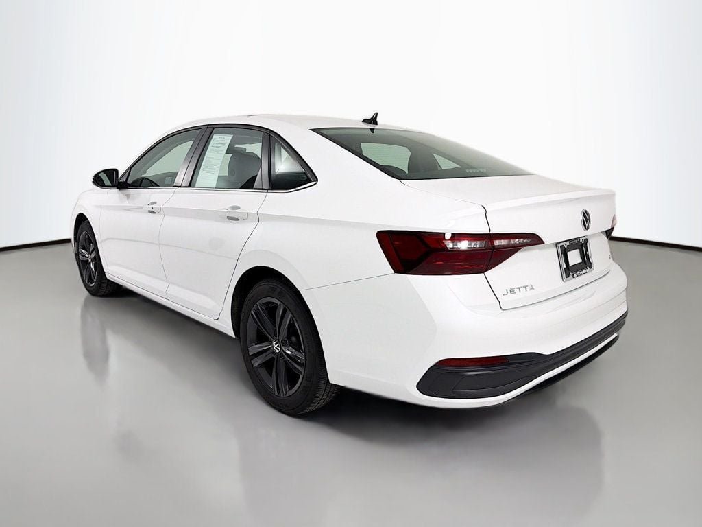 Used 2024 Opal White Pearl Volkswagen SE Automatic image 5