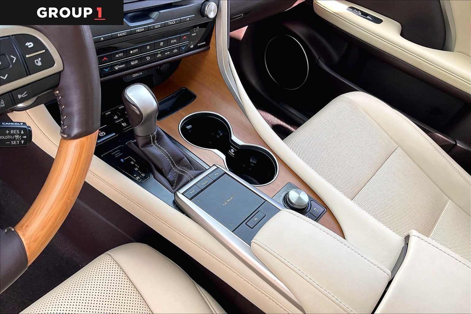 Certified Used 2020 Eminent White Pearl Lexus  image 14