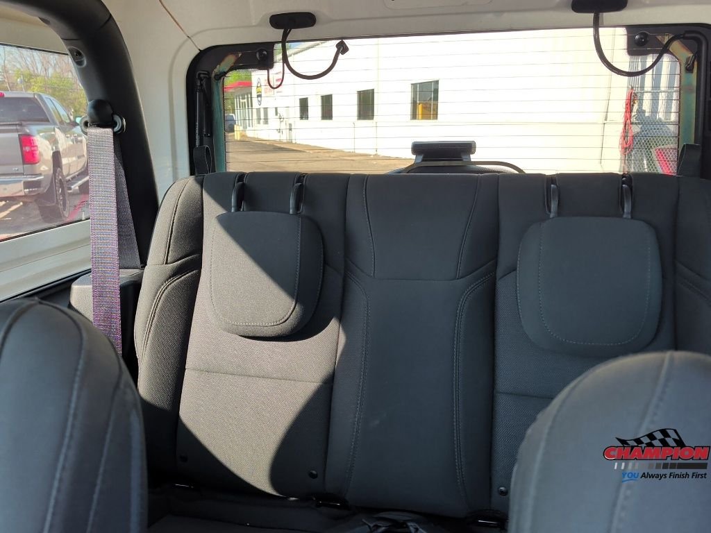 Used 2020 Silver Jeep Sport S image 15