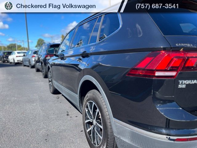 Used 2021 Deep Black Pearl Volkswagen 2.0T SE With 3rd Row image 8