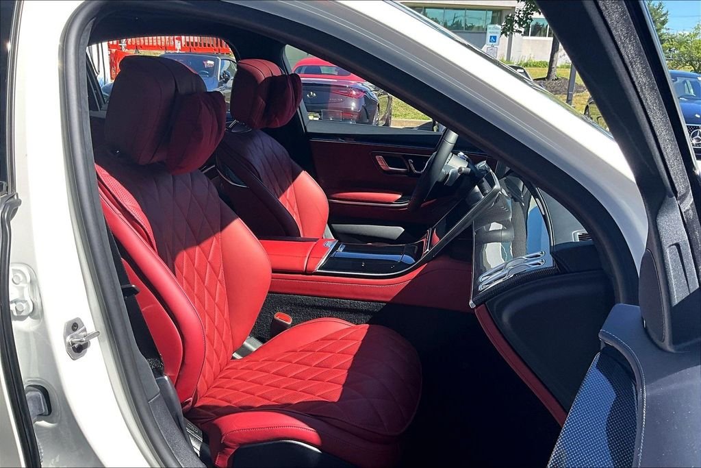 Certified Used 2023  Mercedes-Benz S 580 image 7