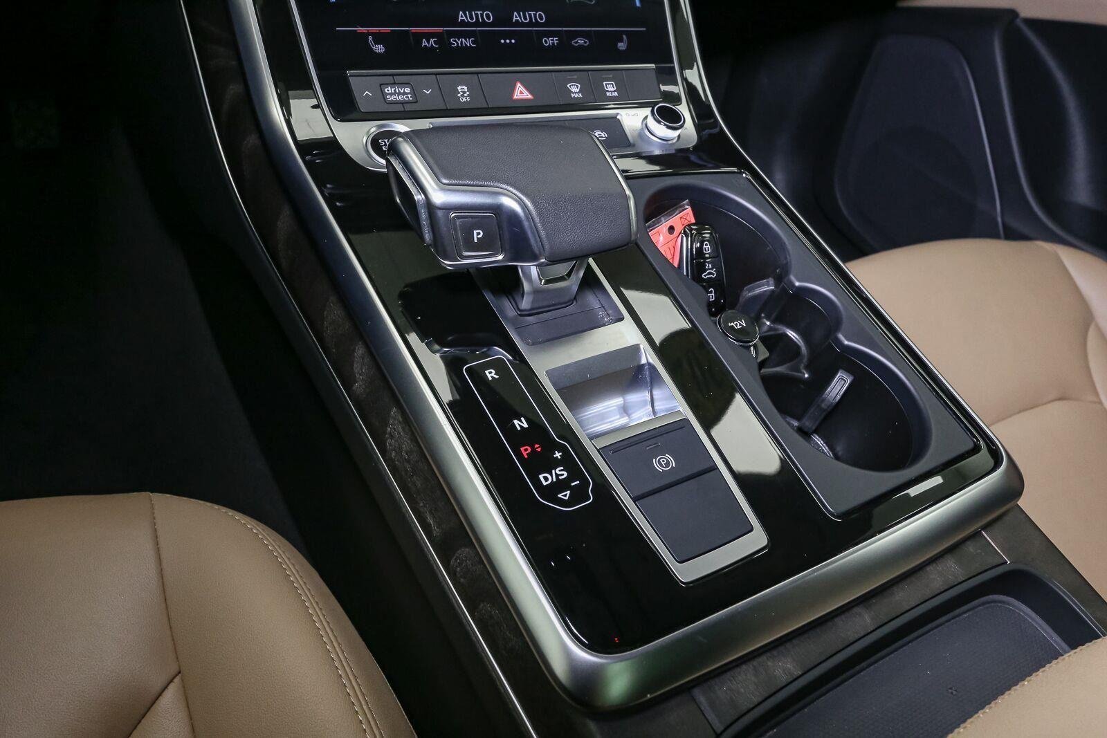 Used 2023 Carrara White Audi Premium image 34