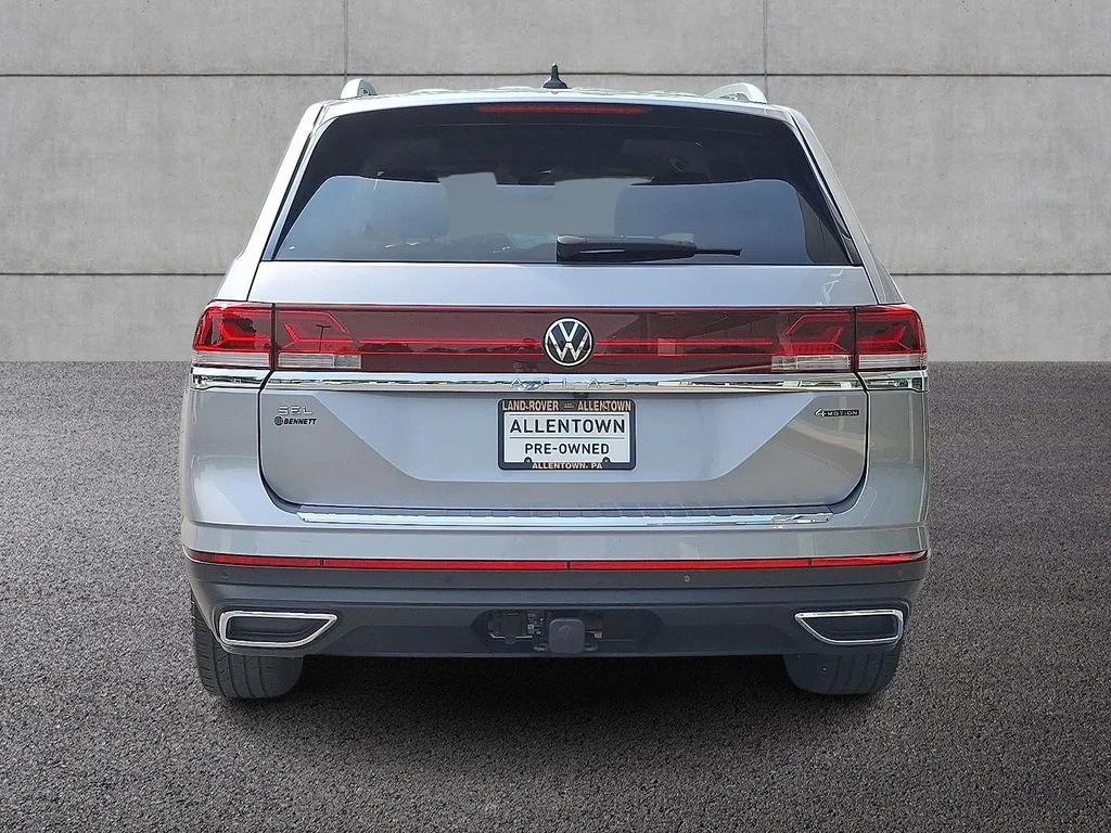 Used 2024 Silver Mist Metallic Volkswagen 2.0T SEL image 5