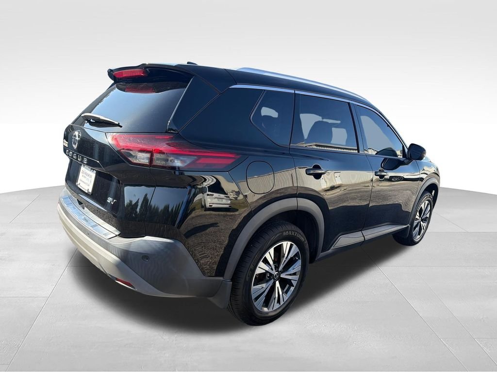 Used 2021 Black Nissan SV image 5