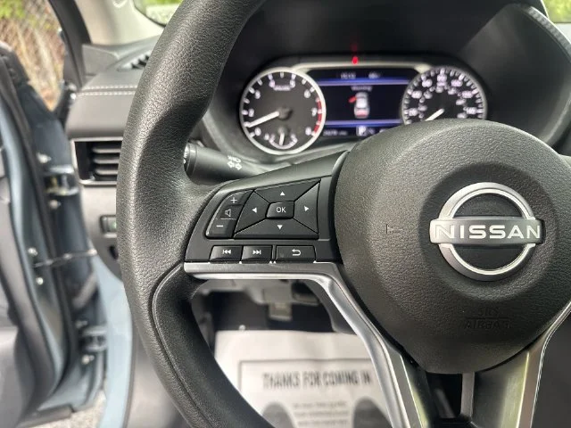 Used 2025 Gray Nissan SV image 16
