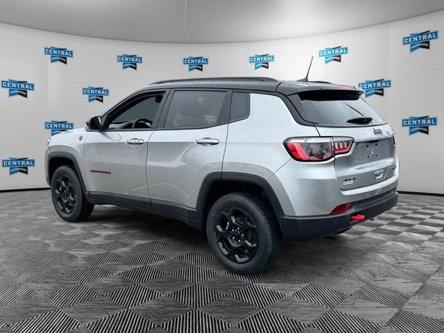 Used 2023 Silver Jeep Trailhawk image 4