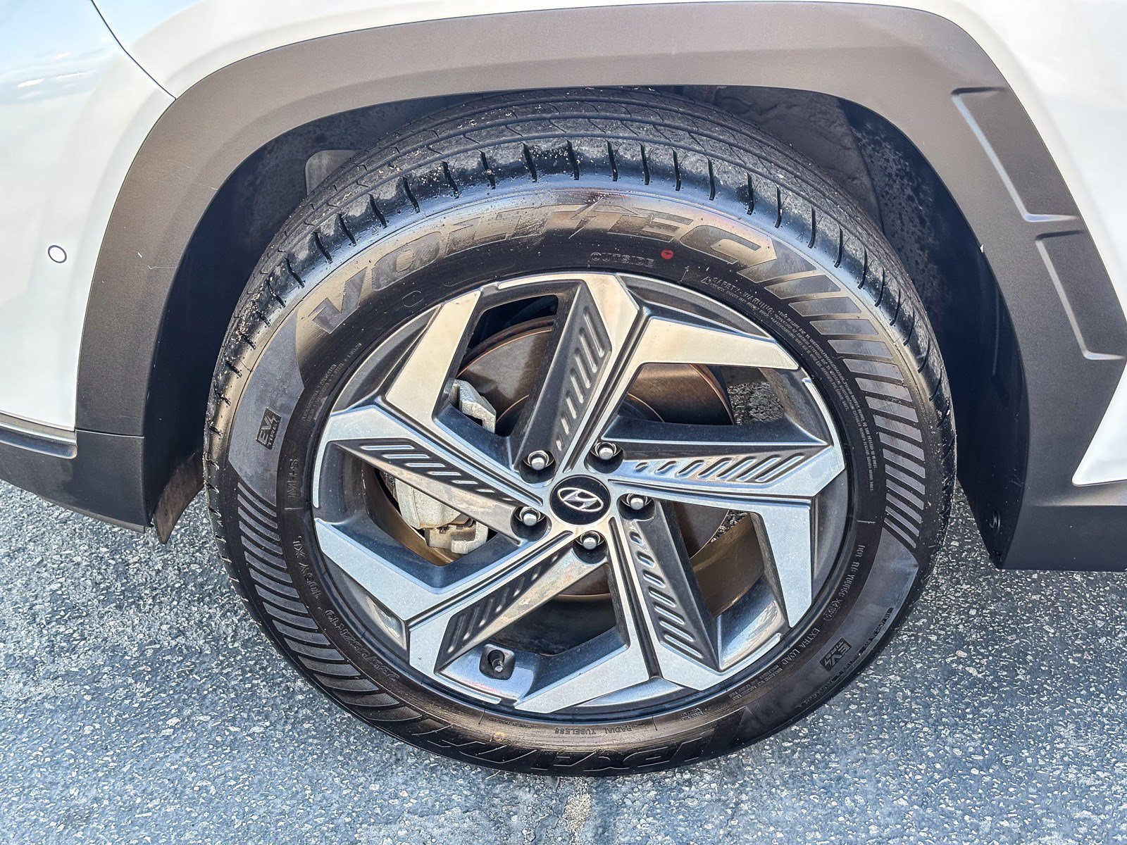 2022 Hyundai Tucson Limited - Photo 11