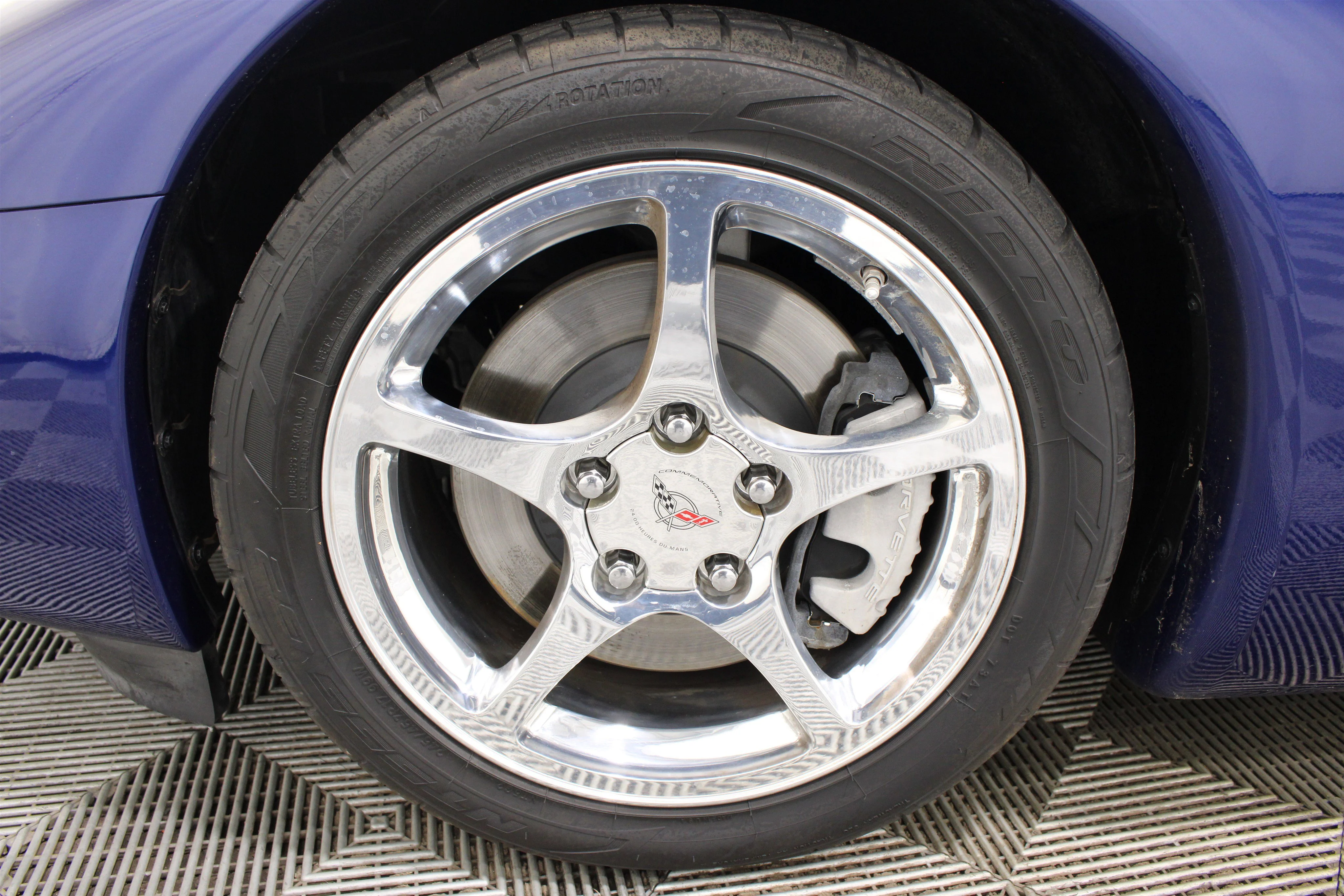 2004 Chevrolet Corvette Base - Photo 25