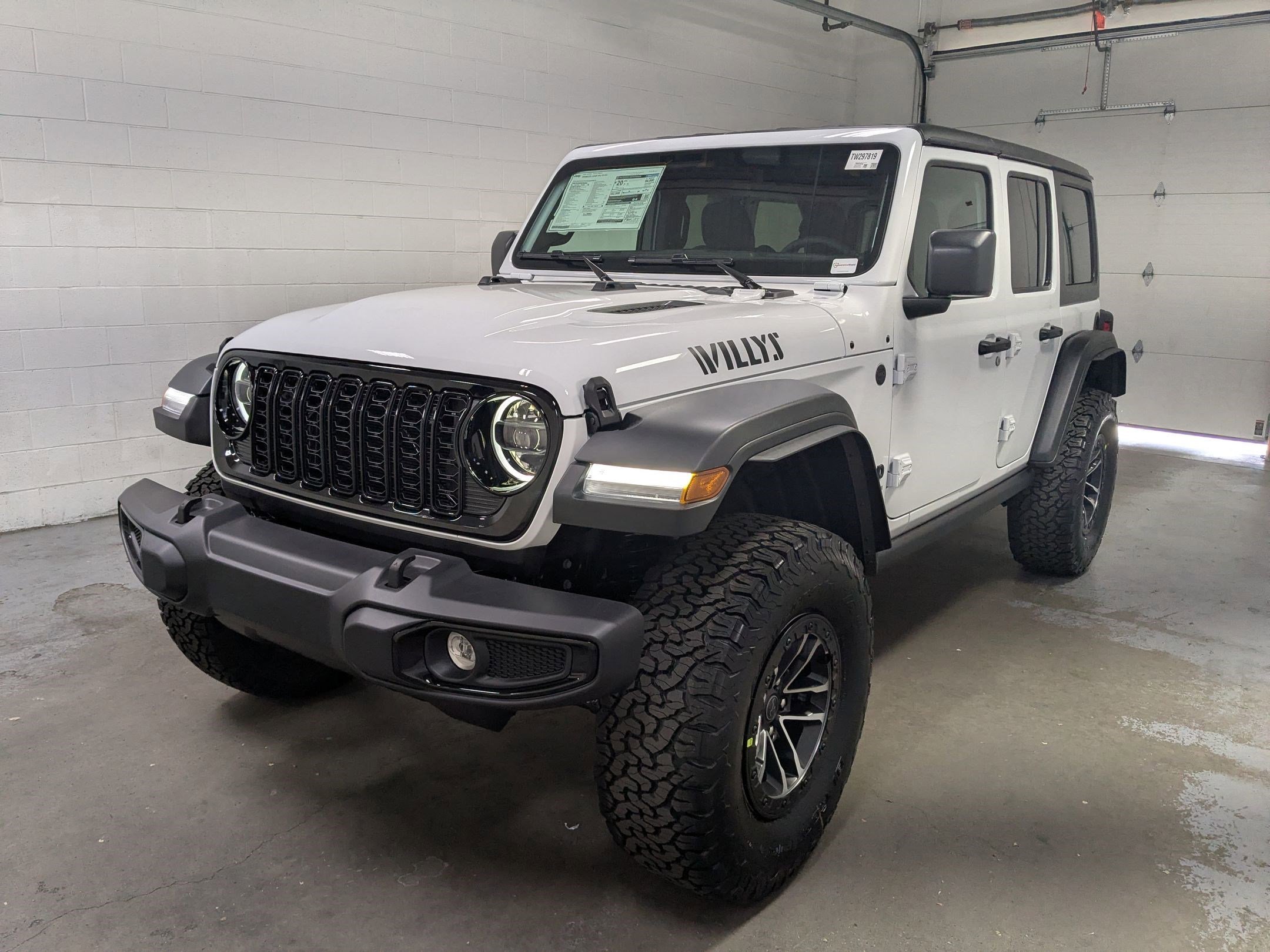 New 2026 Bright White Clear-Coat Exterior Paint Jeep Willys image 9