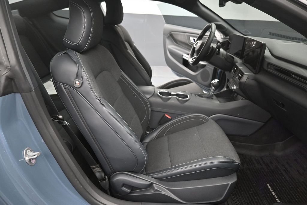 Used 2025 Blue Ford GT image 12