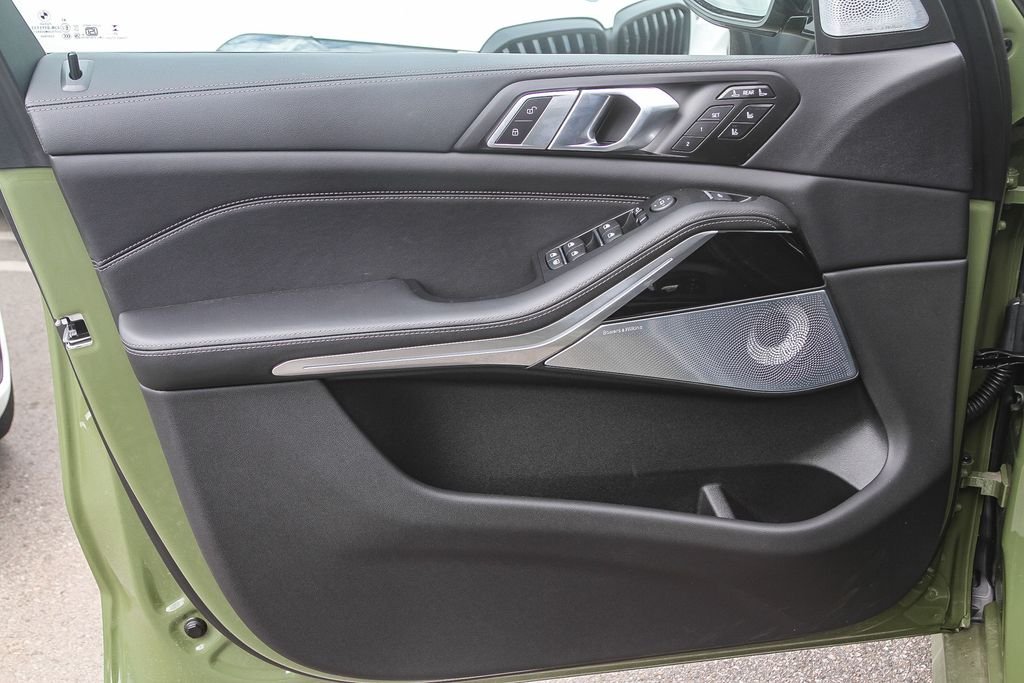 2026 BMW X7 ALPINA XB7 - Photo 18