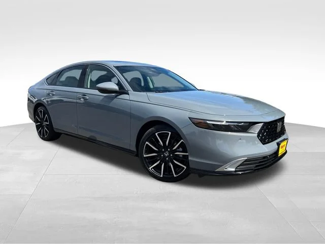 New 2026 Urban Gray Pearl Honda Touring image 1