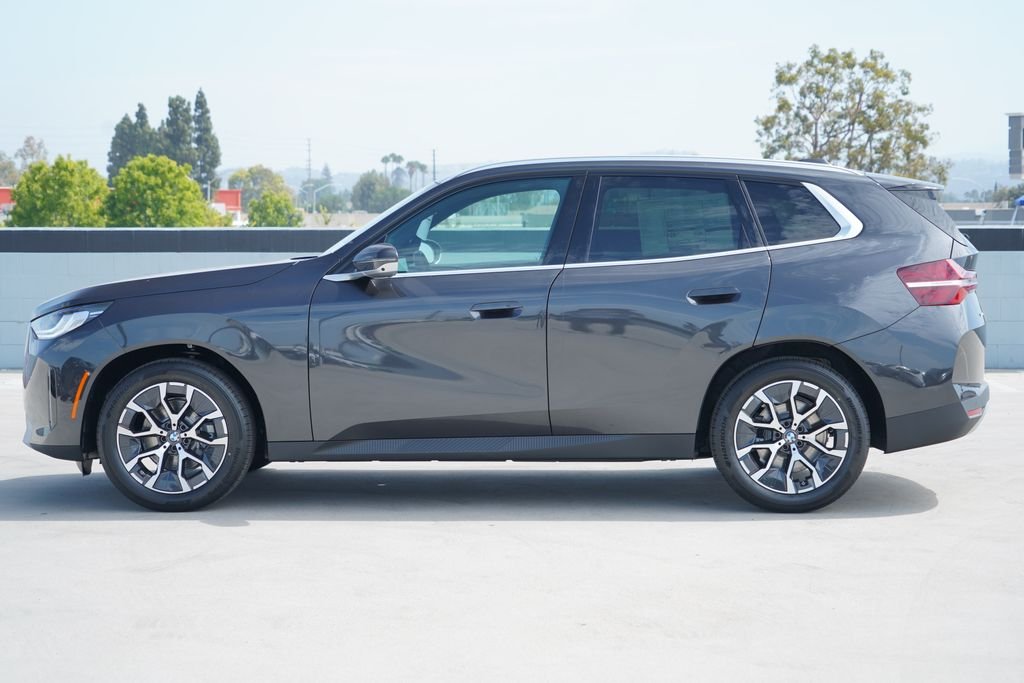 New 2026 Dark Graphite Metallic BMW 30 xDrive image 4