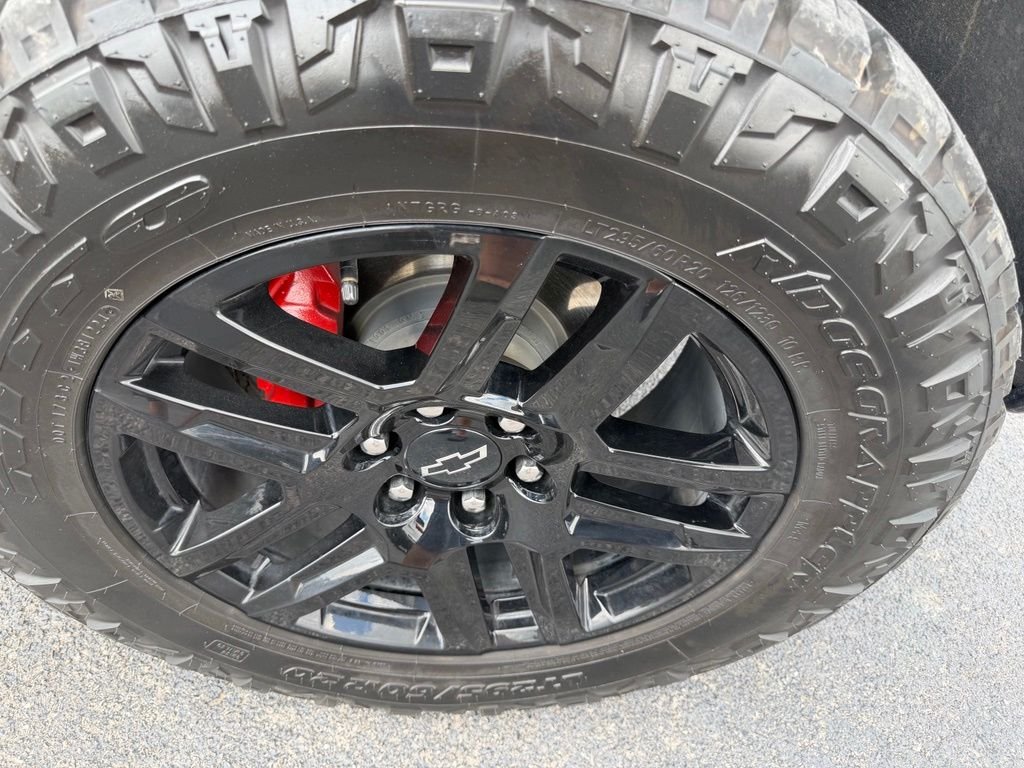 Used 2025 Gray Chevrolet LT Trail Boss image 8