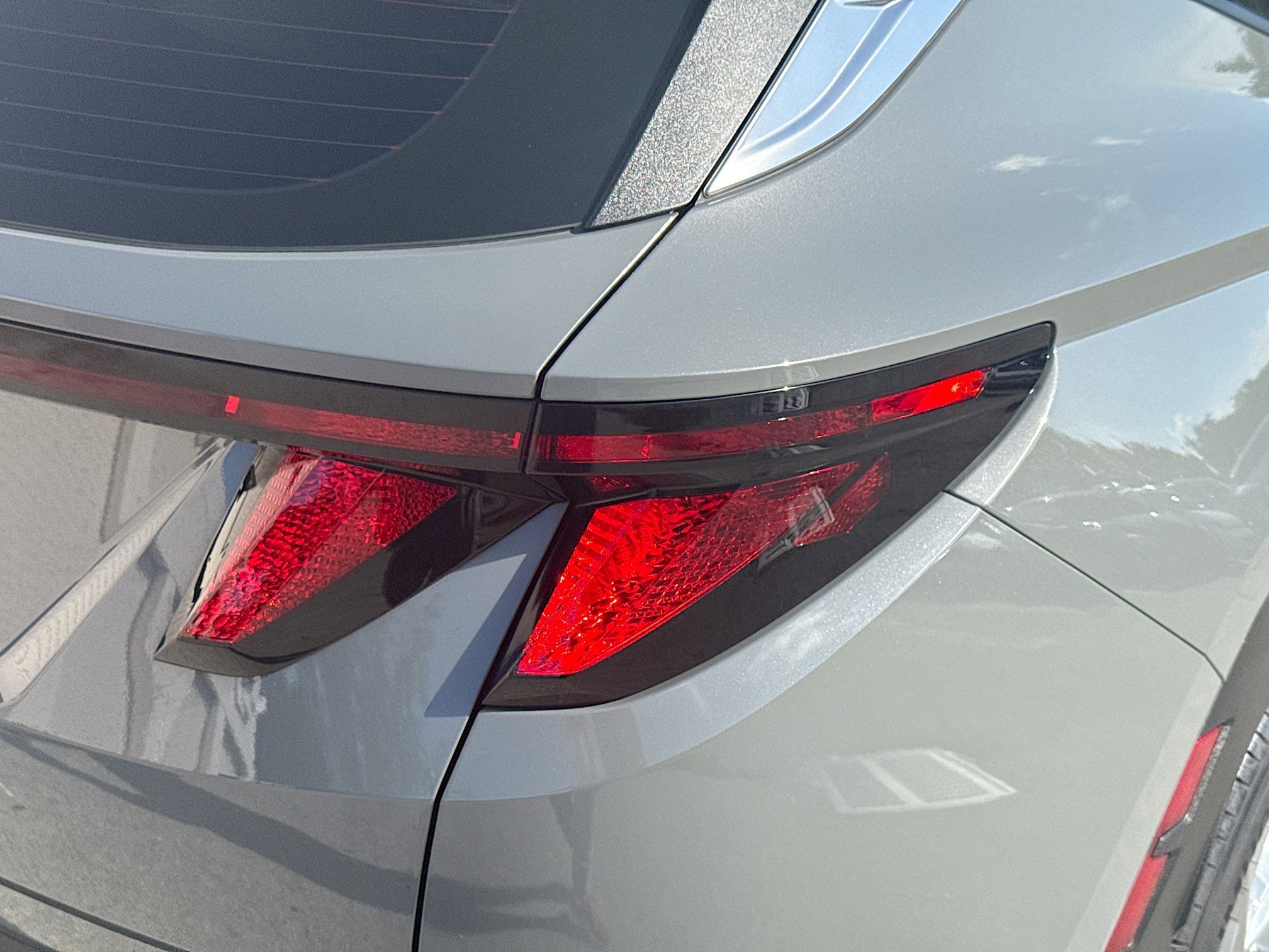 Used 2024 Hampton Gray Hyundai SE image 24