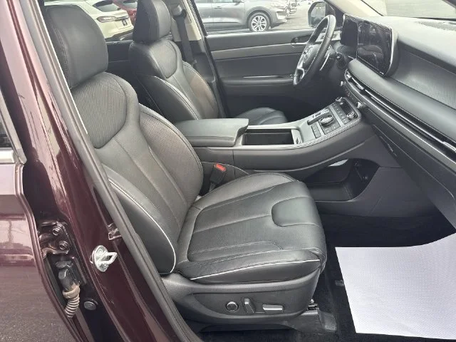 Used 2023 Red Hyundai SEL image 29
